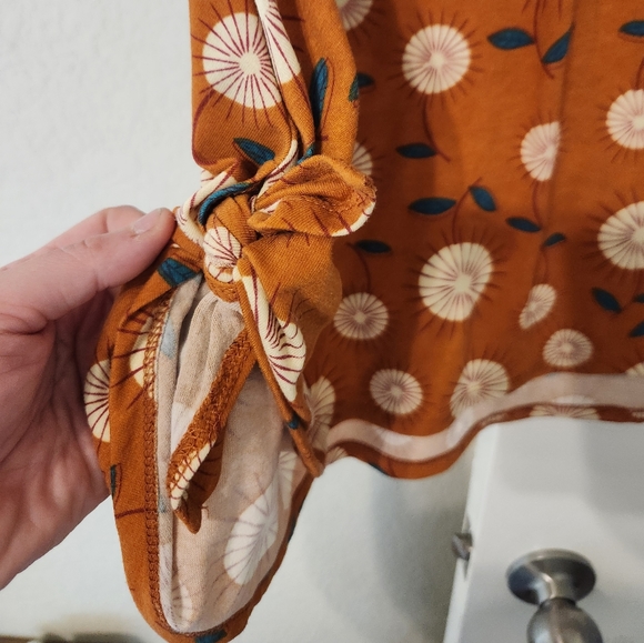 Lularoe M Tunic Top - Picture 2 of 3